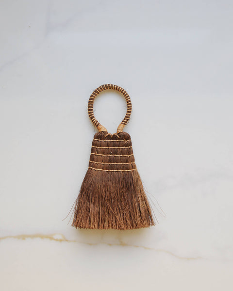 Mini Palm Fiber Brush with Handle